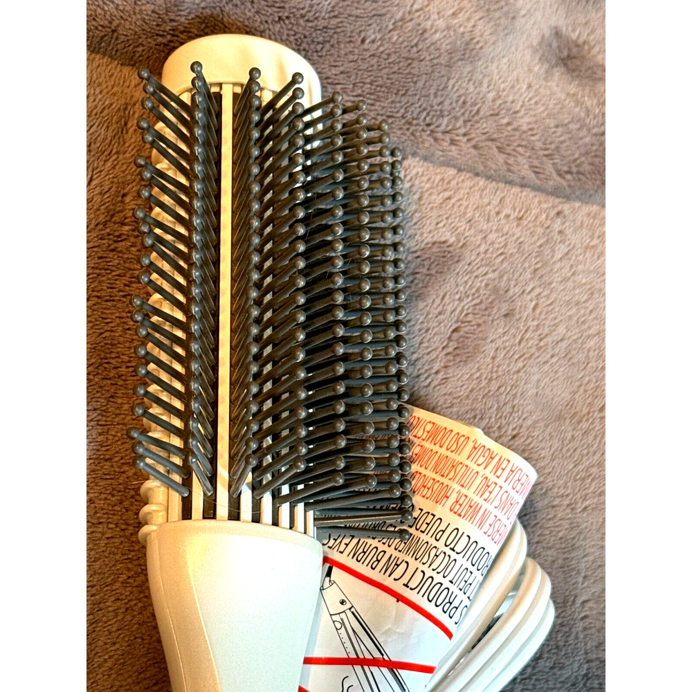 T3 Model 76600 Volumizer Heated Hair Styling Straightening Brush Without Box - Picture 3 of 9